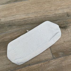 Vintage 1940’s Sharonee beaded white clutch